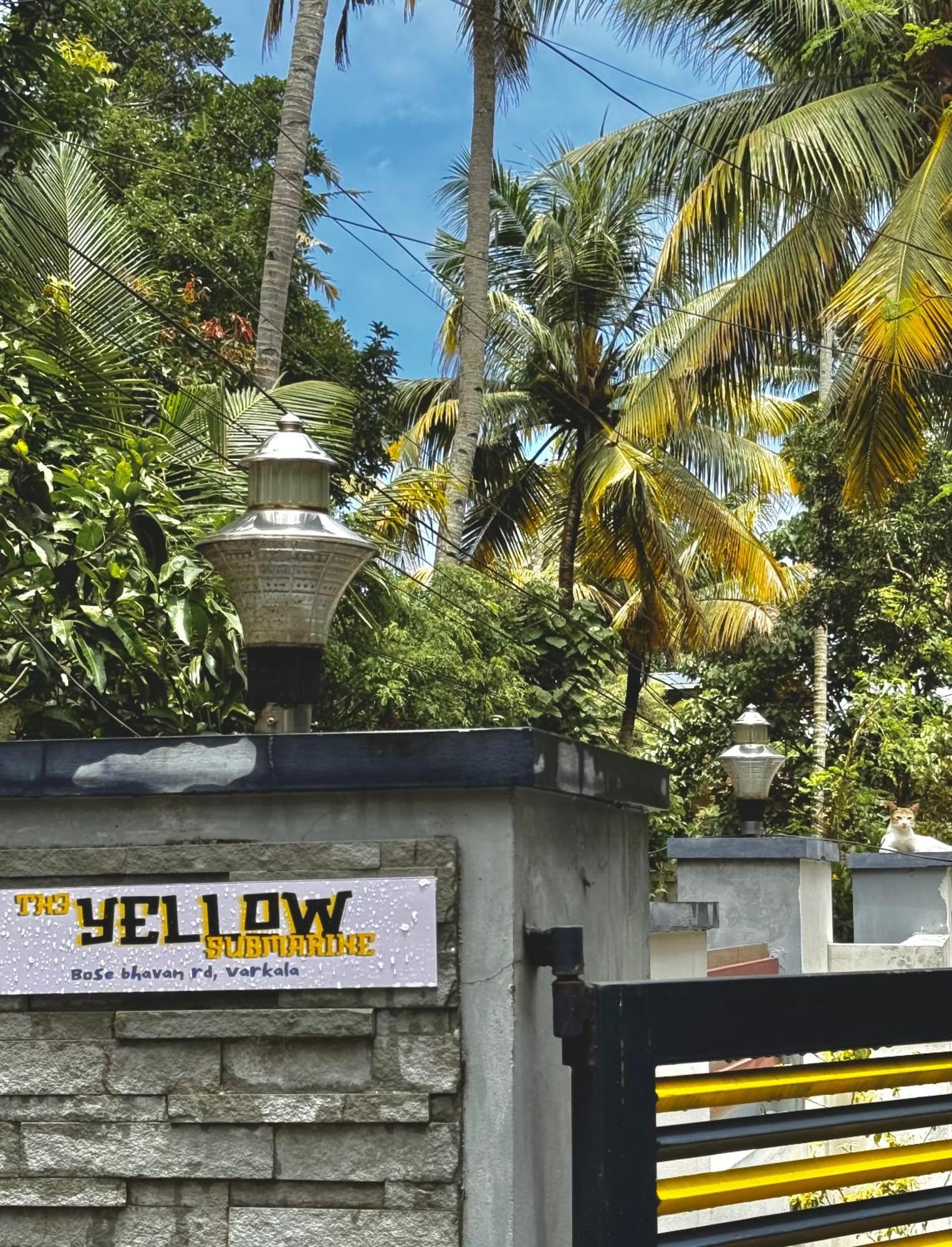 The Yellow Submarine Varkala Exterior foto